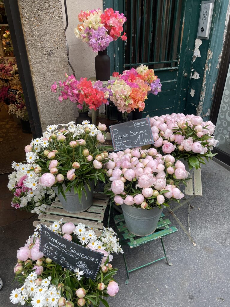 Flower stall Parisian streets